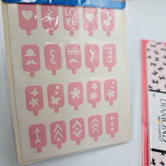 Nail Art Designs Stencil Guides & Trio of Decorative Nail Files, Bows Hearts - Picture 3 of 7